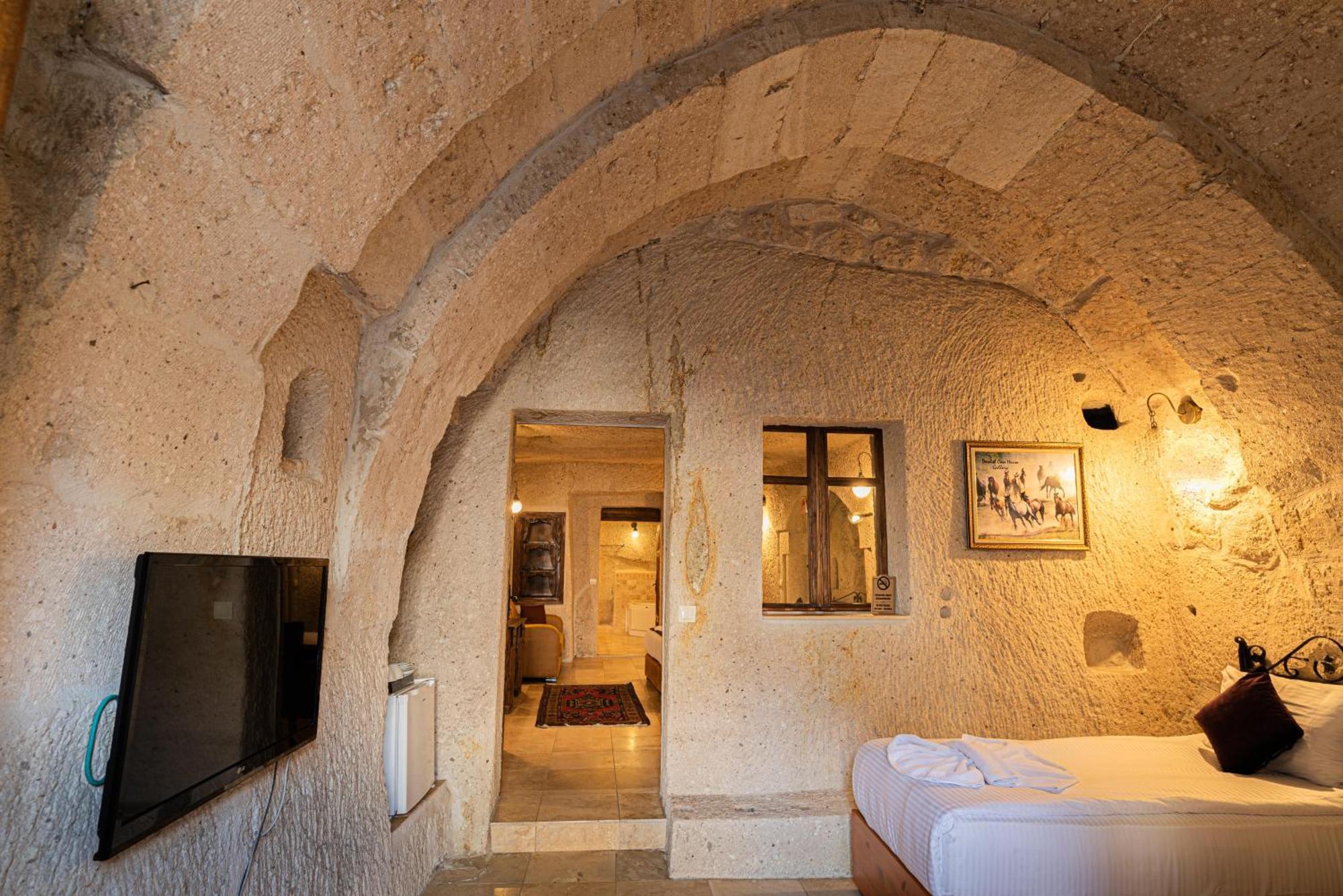 Elegance Cave Suites & Restaurant Goreme Bagian luar foto